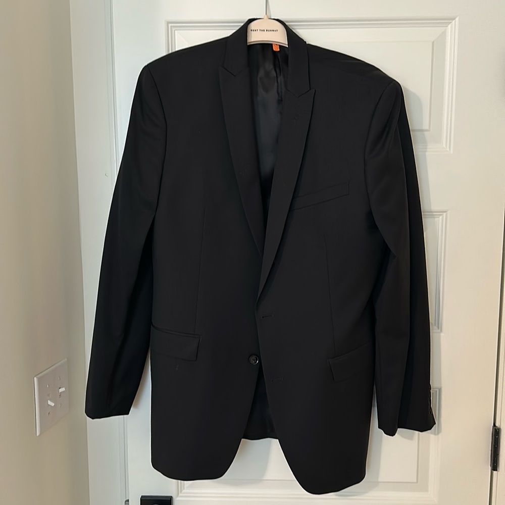 Macys Bar III men’s suit slim fit